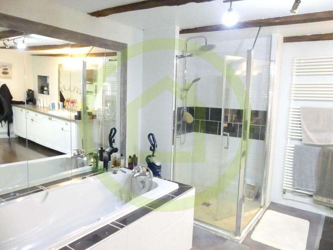 Maison à MONT-LES-NEUFCHATEAU