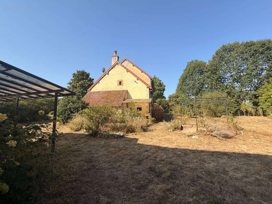 Propriété de caractère 284m² habitable, 5 chambres, annexe + grange sur terrain de 6885m² 197 000 € - photo 60