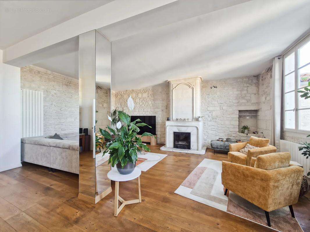 Appartement à SAINTES