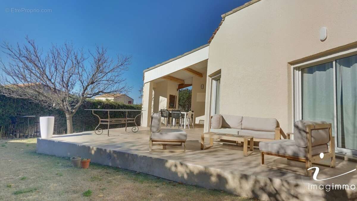 Maison à SAINT-JEAN-DE-VEDAS