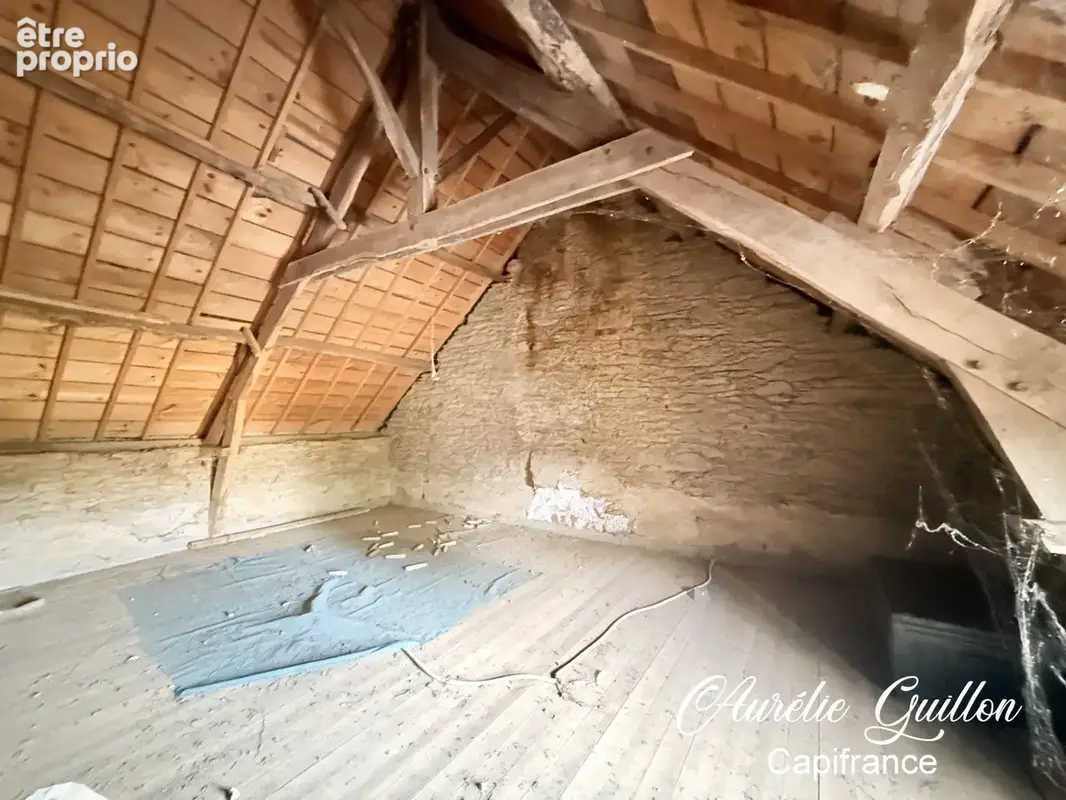 Le Roc-Saint-André – Maison en pierre 5 pièces 80 m2 avec beau potentiel - photo 14