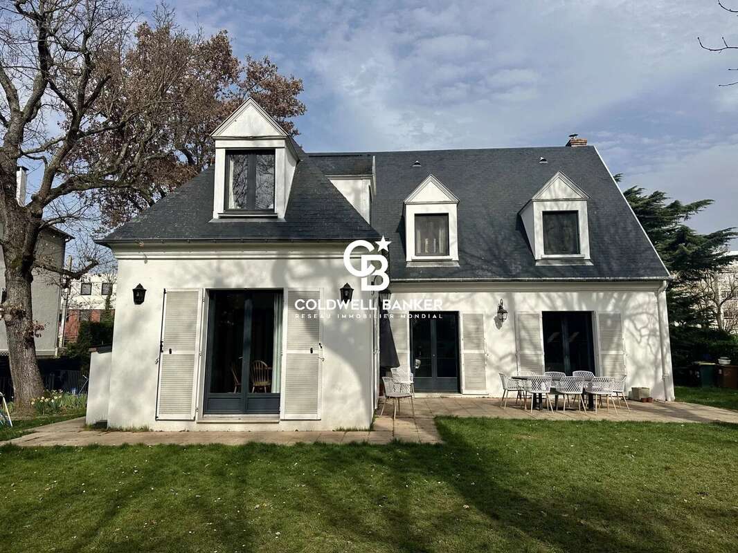 Maison à LE VESINET