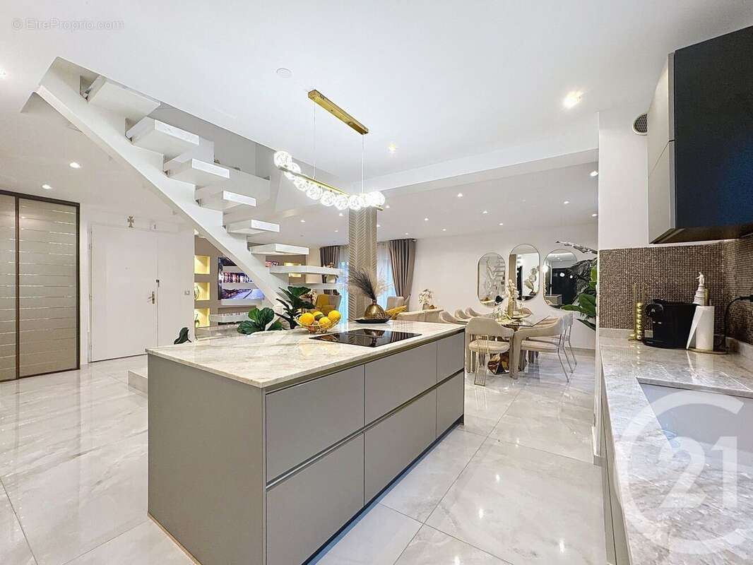 Photo 8 - Maison à THIAIS