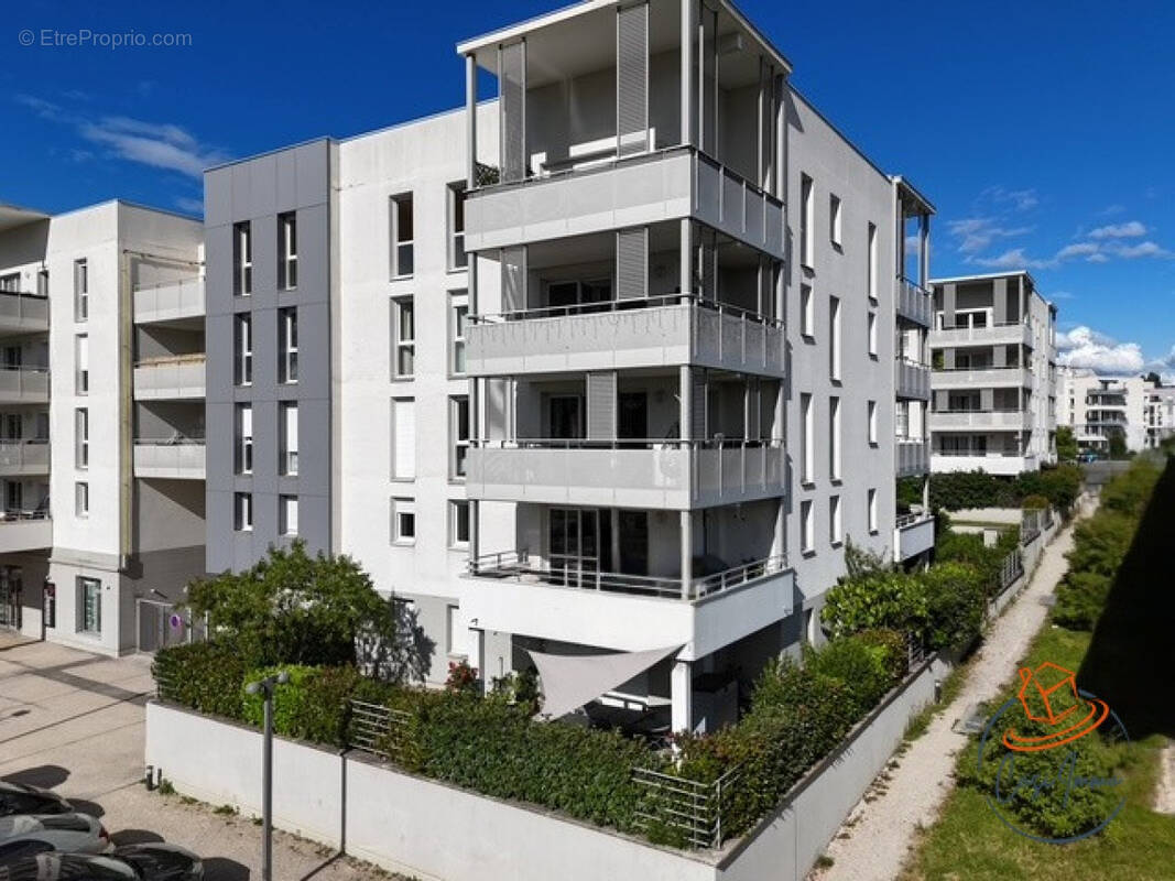 Appartement à SAINT-GENIS-POUILLY