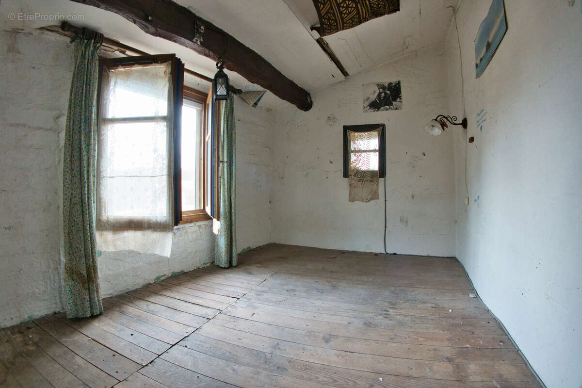 Maison à LABASTIDE-EN-VAL