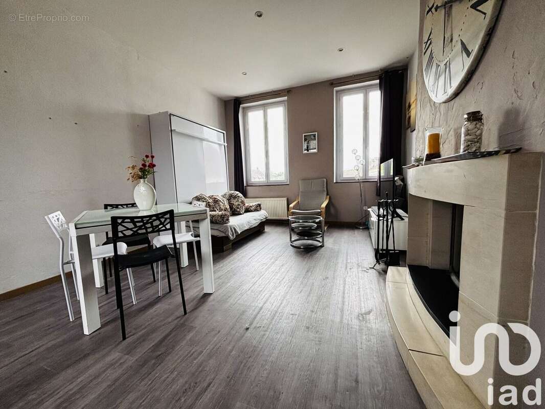 Photo 3 - Appartement à CIRES-LES-MELLO