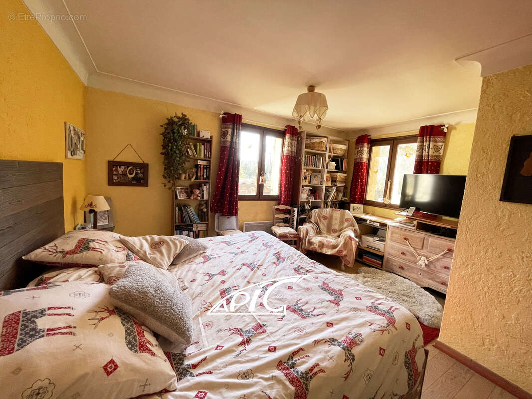 Maison à VALDEROURE