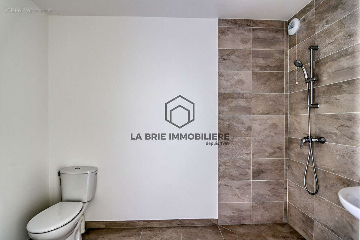 Maison à LA QUEUE-EN-BRIE