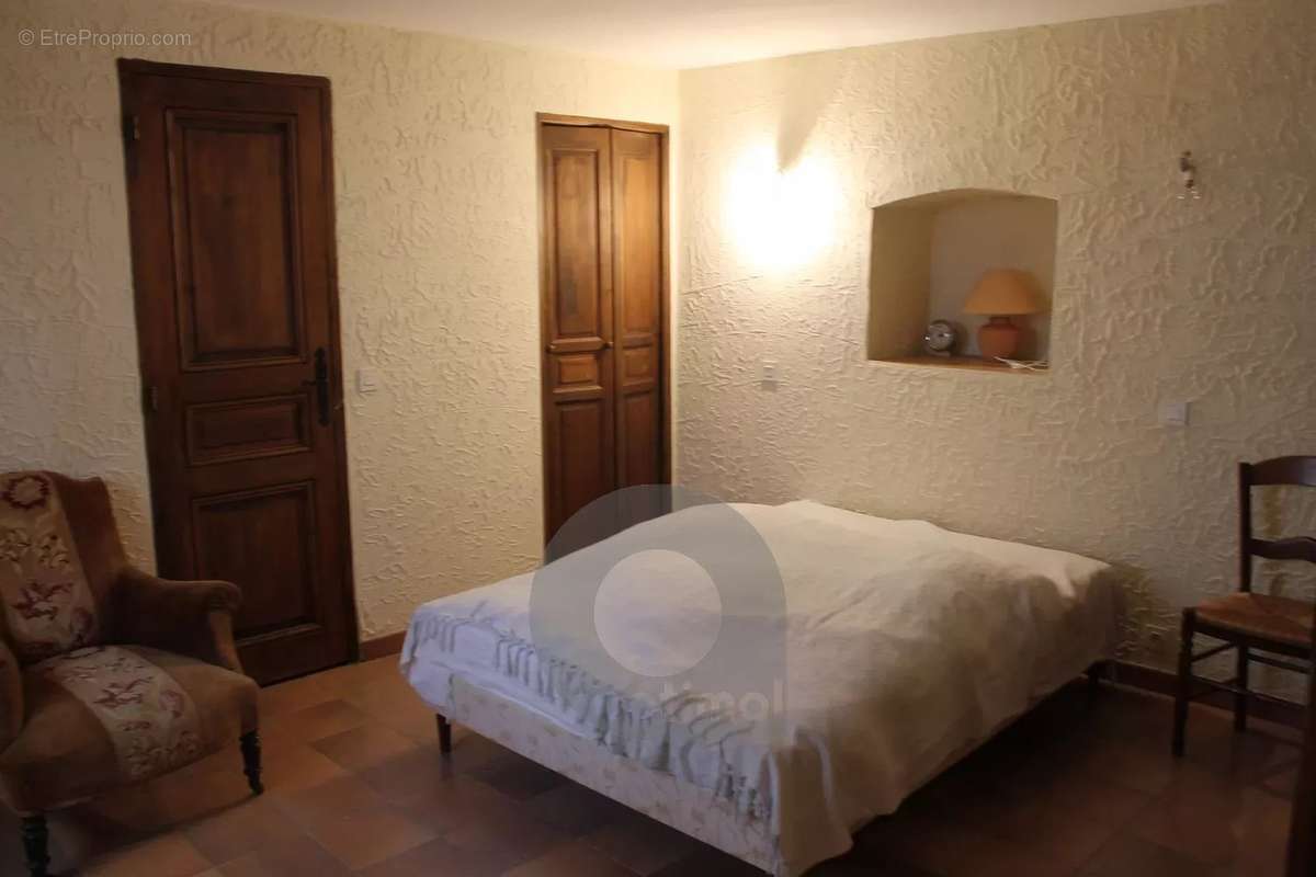 Appartement à CASTELLAR