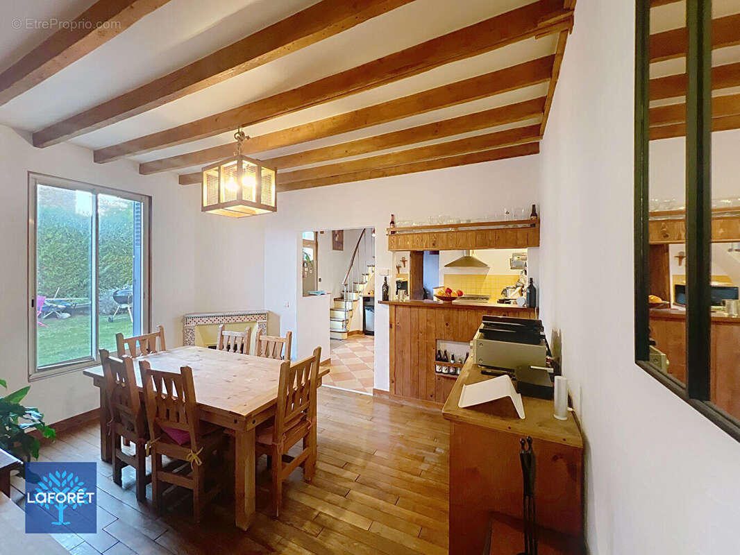 Maison à CORBEIL-ESSONNES