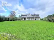 Maison_Ambilly_secteur_calme_7_pièces_rare_Atypique_Récente_frontière_Suisse_Genève_Tram_ceva_bus_SUPERBE_BEAUX_VOLUMES_FRONTALIERS_salon_séjour_cuisine_séparée_entrée_espace - Maison à AMBILLY