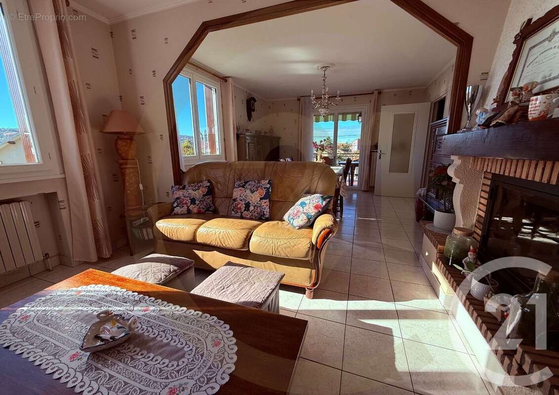 Maison à BOURGOIN-JALLIEU