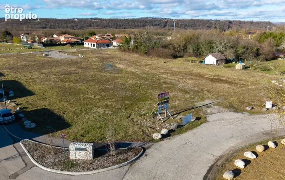 Photo Terrain à Saint-Romans au prix de 86 000€
