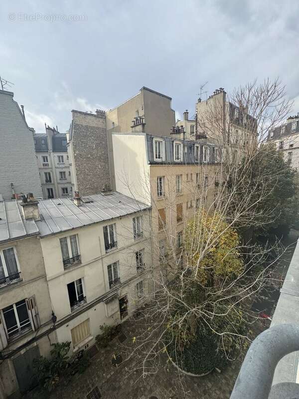 Appartement à PARIS-19E