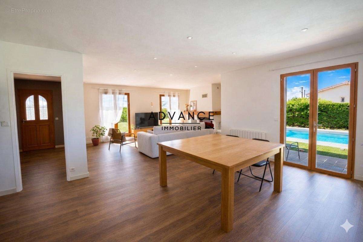 Maison à VERDUN-SUR-GARONNE