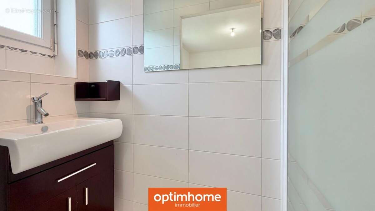 EN EXCLUSIVITÉ à SAULXURES-SUR-MOSELOTTE – Maison récente 117 m² environ au sol (90 m² Carrez)  3 chambres  Vivable de plain-pie - photo 7
