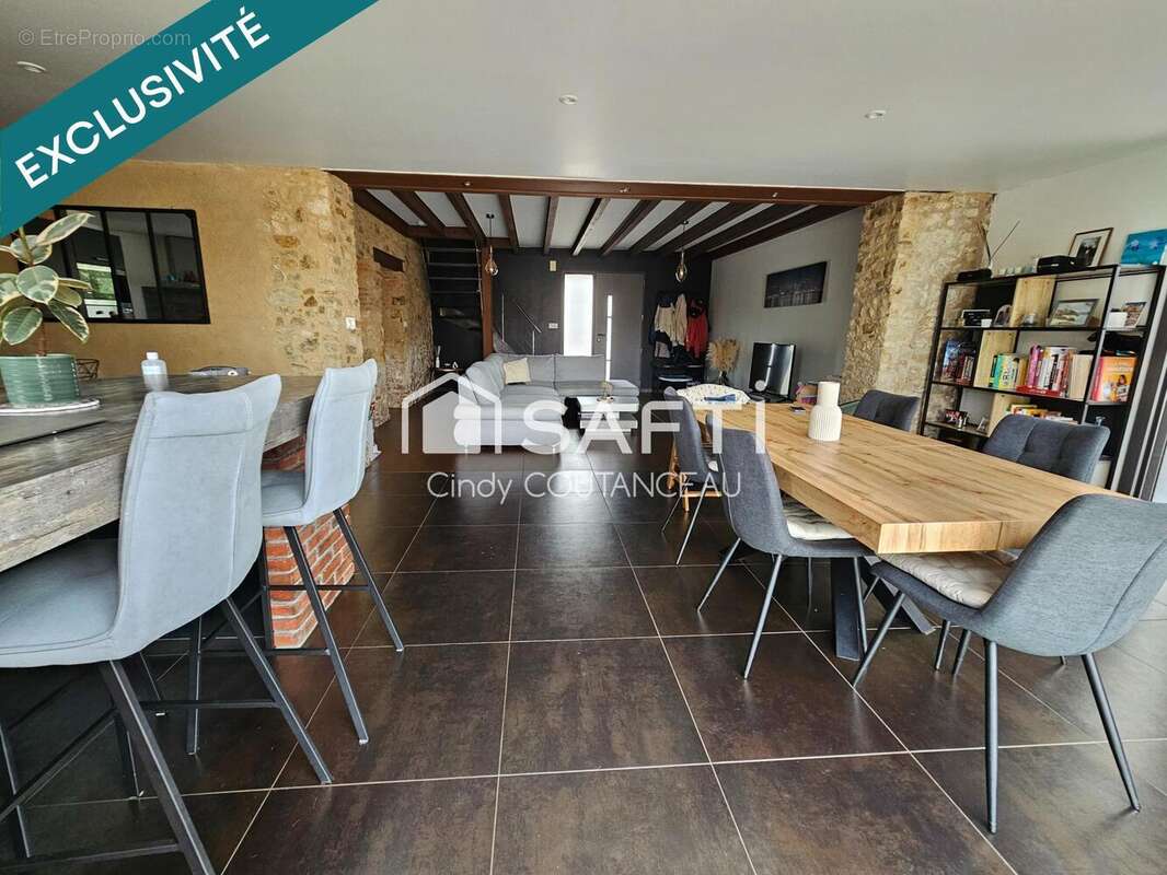 Maison 104 m² à La Roche-Sur-Yon  - photo 2