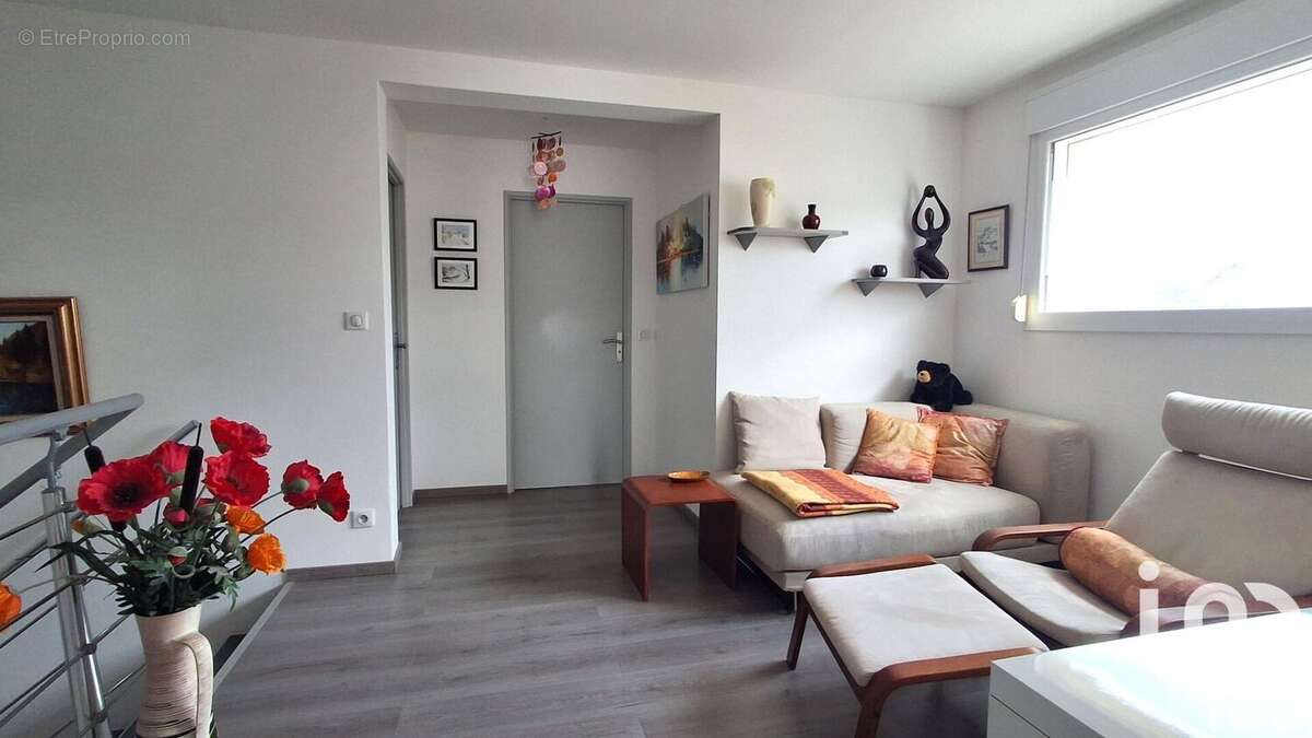 Photo 8 - Maison à MONTFERRAND-LE-CHATEAU