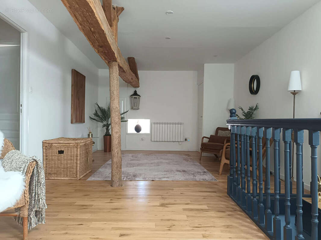 Maison 235m² à voulême - photo 8