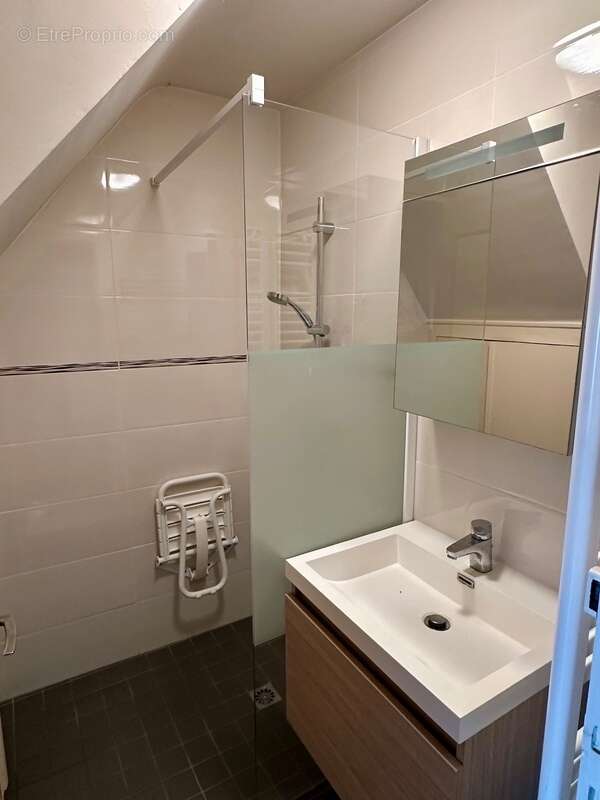 Maison à SAINT-PHILBERT-EN-MAUGES