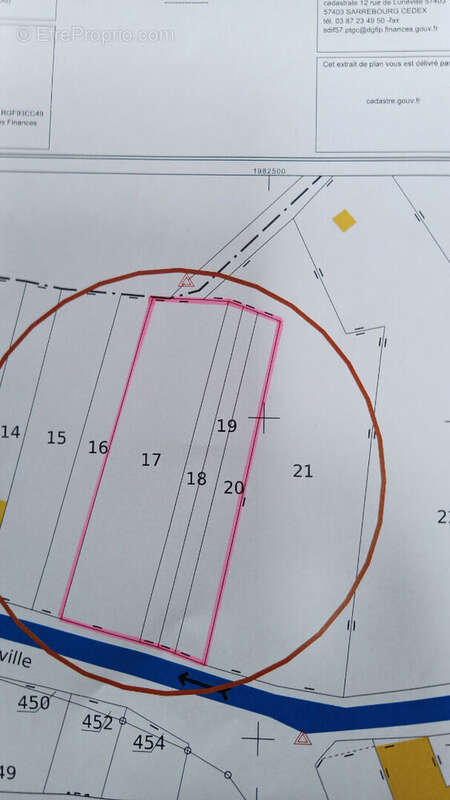 Terrain à RECHICOURT-LE-CHATEAU