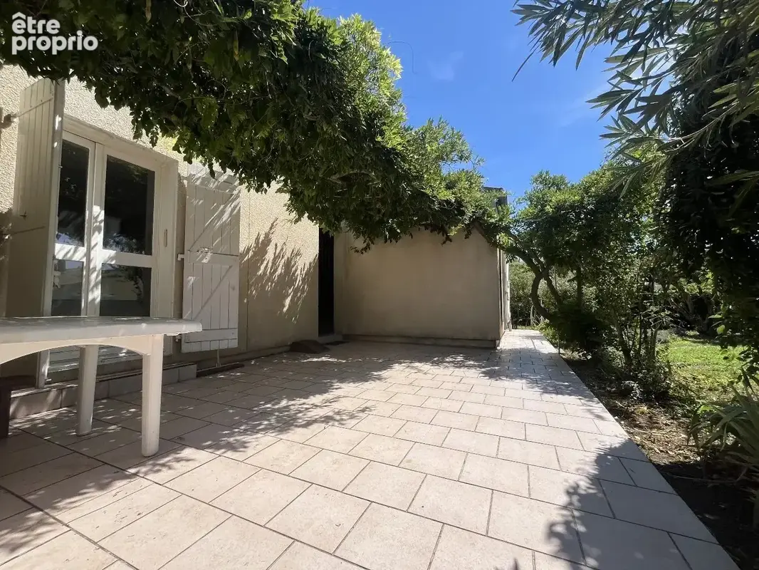 Centre Bernis, Villa plain pied 3 chambres et garage - photo 2