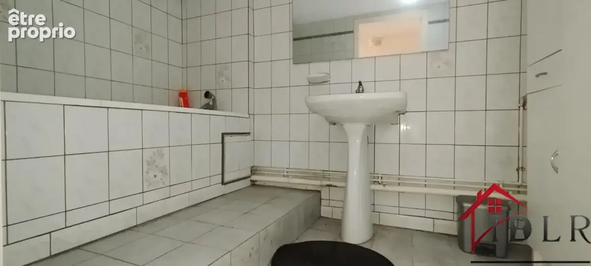 Jolie maison à rénover, sept pièces, 197 mètres arrés habita - photo 13
