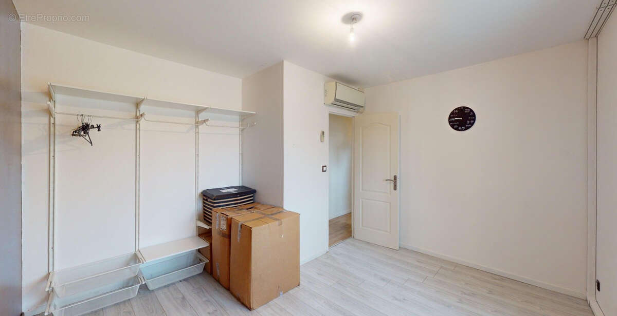 Maison individuelle avec garage et terrain - photo 8