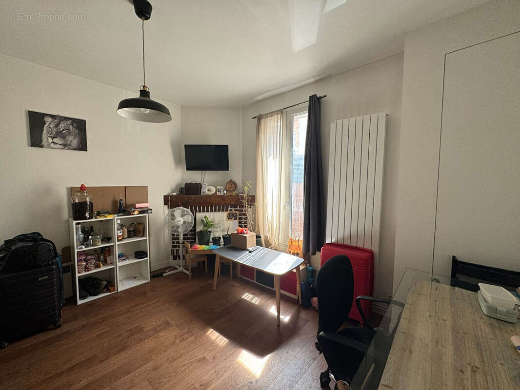 Appartement à AUBERVILLIERS