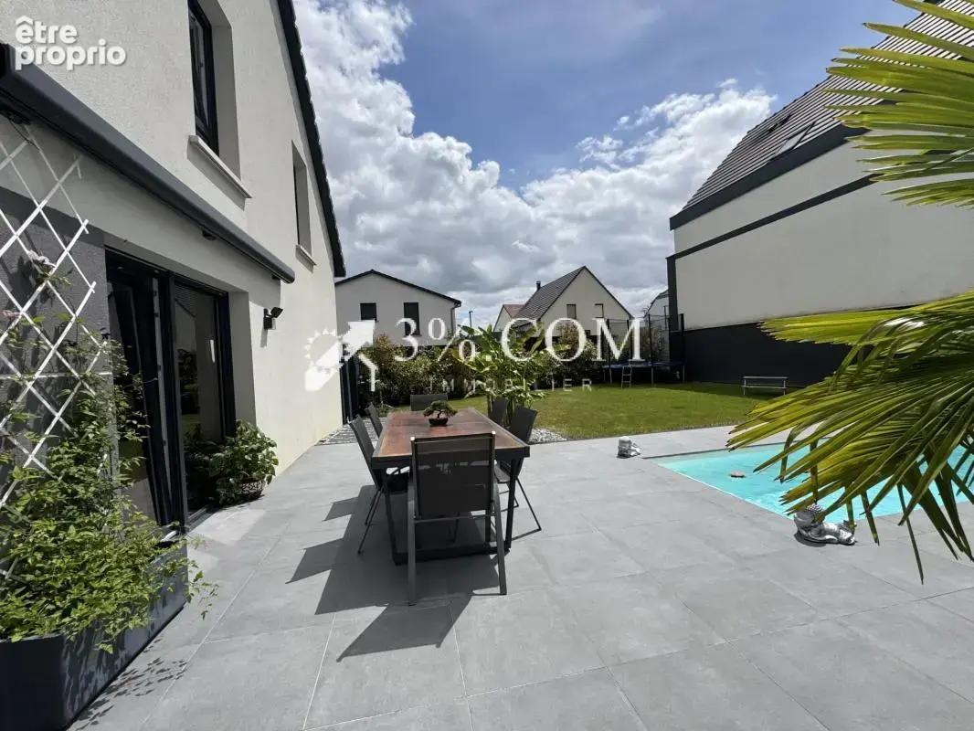 3%COM Belle maison récente avec piscine et jardin - photo 21