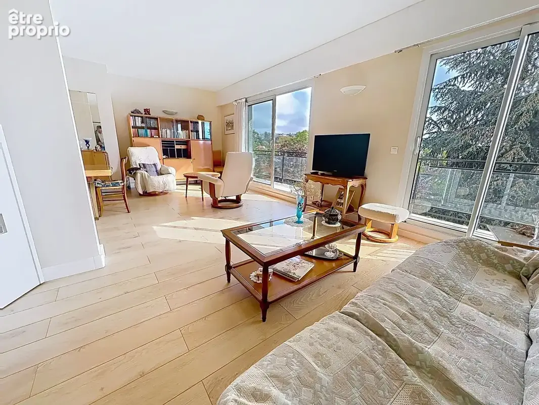 Appartement 5 pièces 112 m² à vendre à Garches (92380) - photo 1