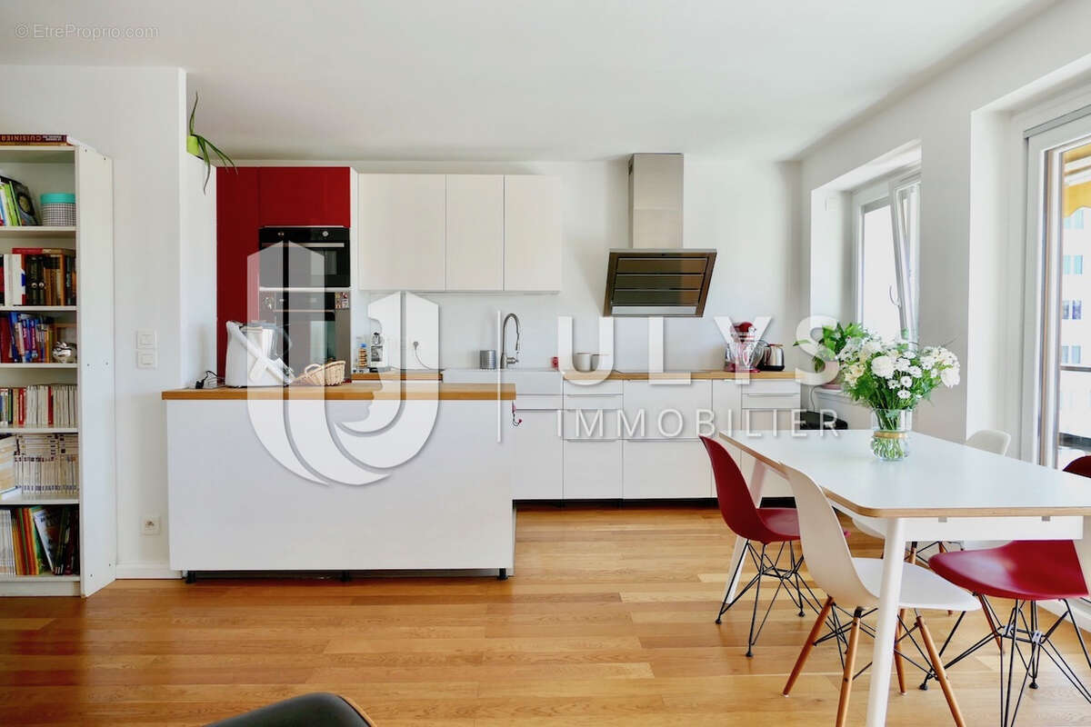 Appartement à PARIS-14E
