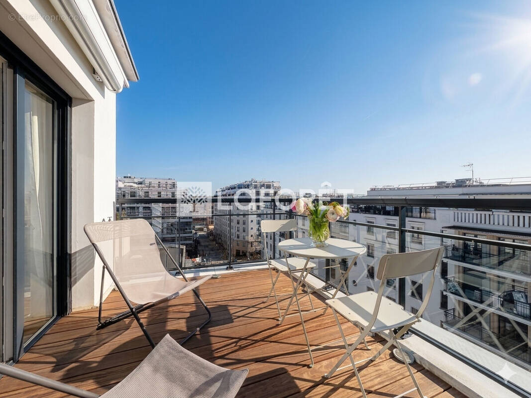 Appartement à SURESNES