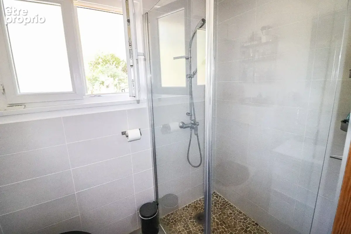 Villa plain pied 105m2 avec piscine et dependances - photo 21