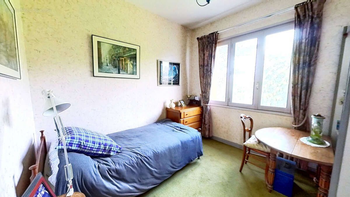 À Issoire, Maison 6 pièces avec terrain - photo 7