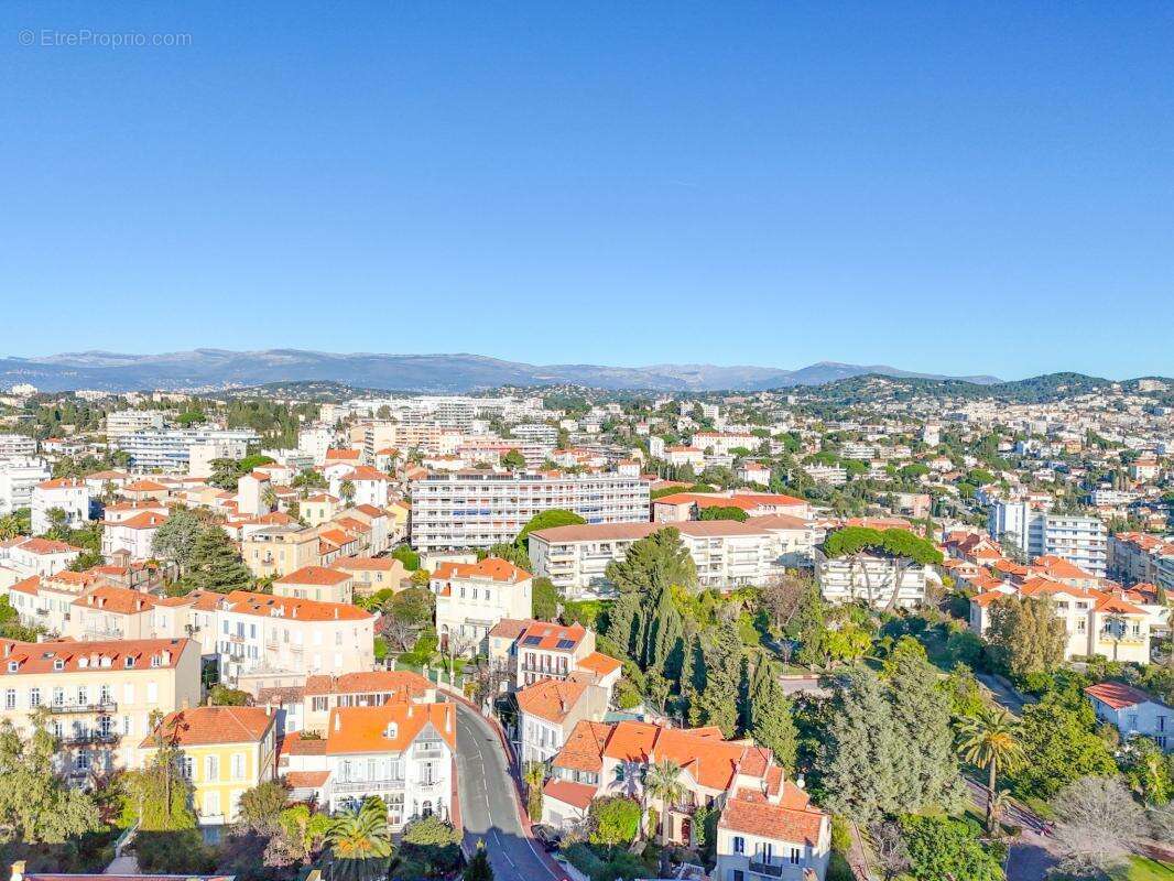 Appartement à CANNES