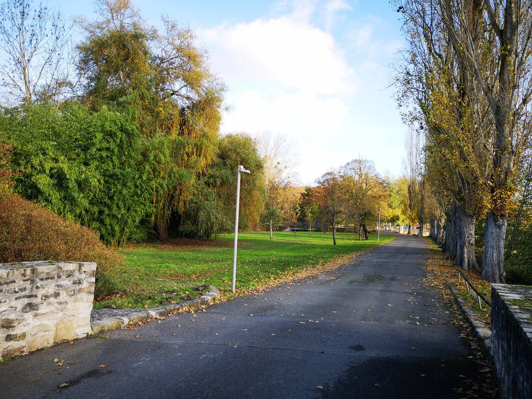 Appartement à LA FERTE-ALAIS