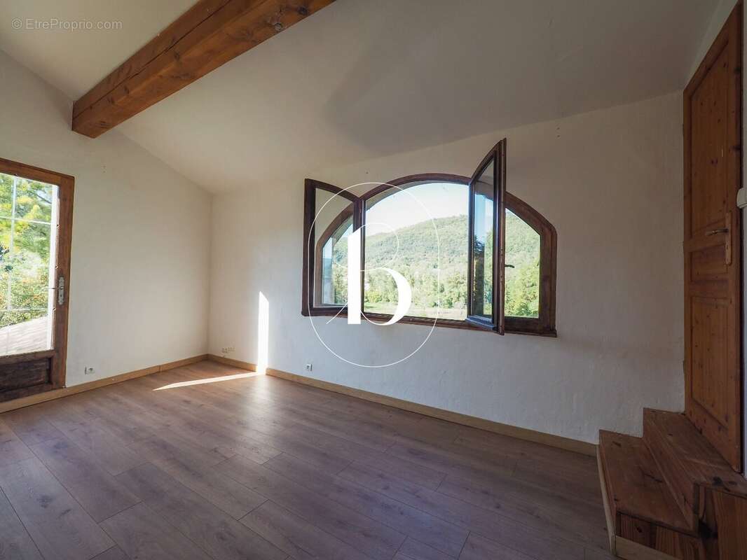 Maison à MOLIERES-SUR-CEZE