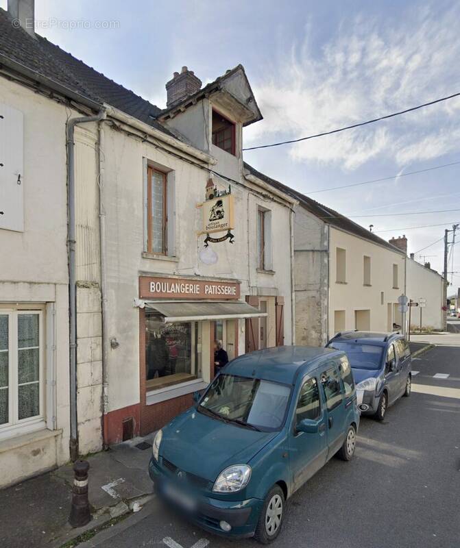 Maison à COURPALAY