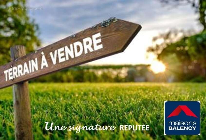 Terrain à BAVENT