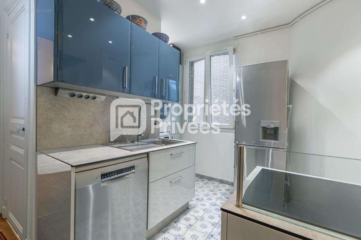 Appartement à PARIS-15E