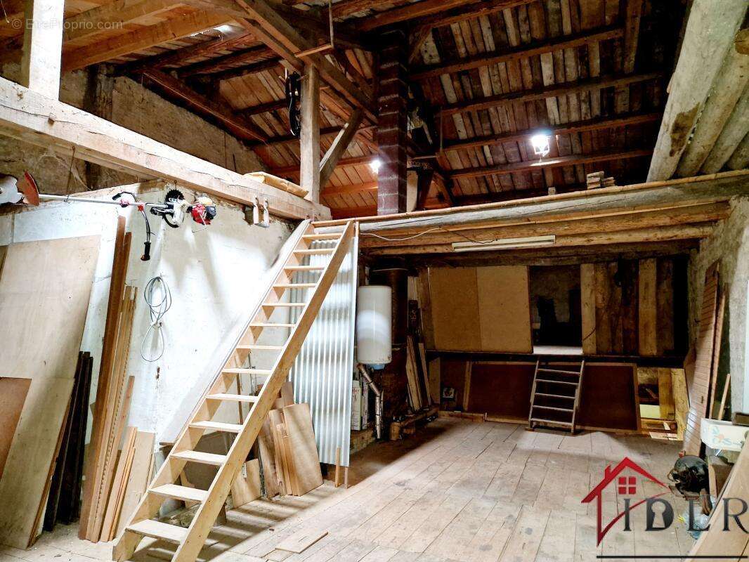 Maison à FAYL-BILLOT