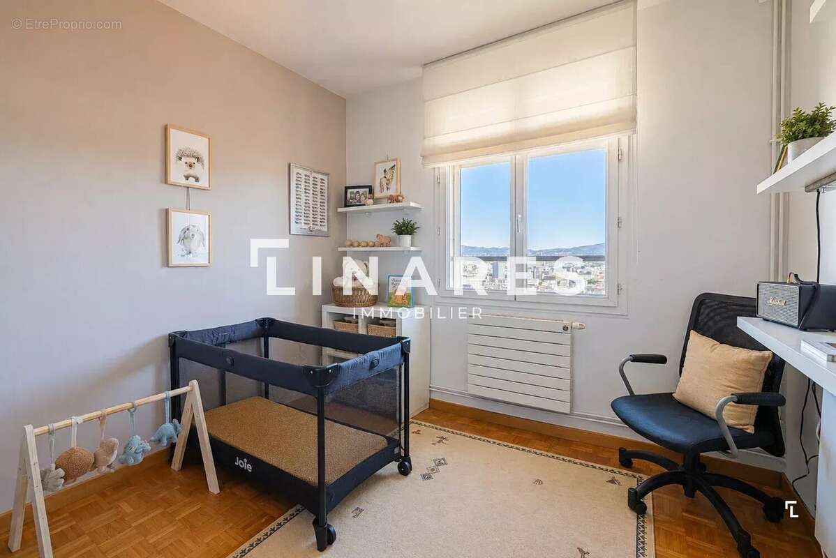 Appartement à MARSEILLE-8E