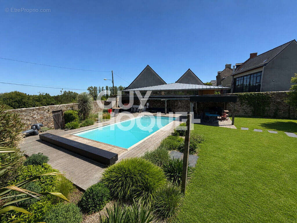 Maison à DOL-DE-BRETAGNE
