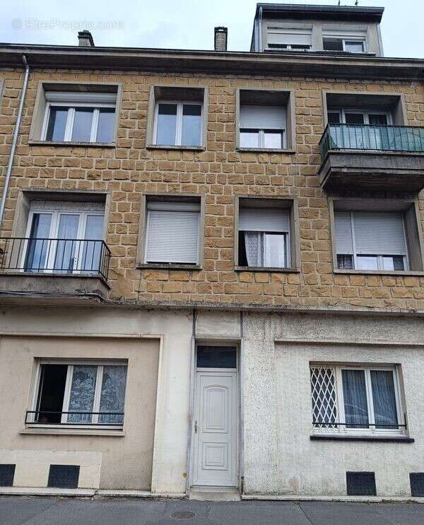 Appartement 300 m² à Charleville-Mezieres  - photo 4