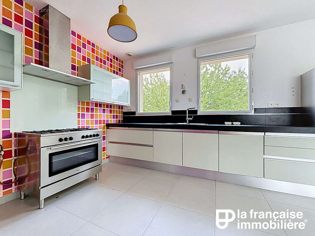 A VENDRE - L'HERMITAGE - Pavillon 144 m² hab avec 2948 m² de terrain - photo 7