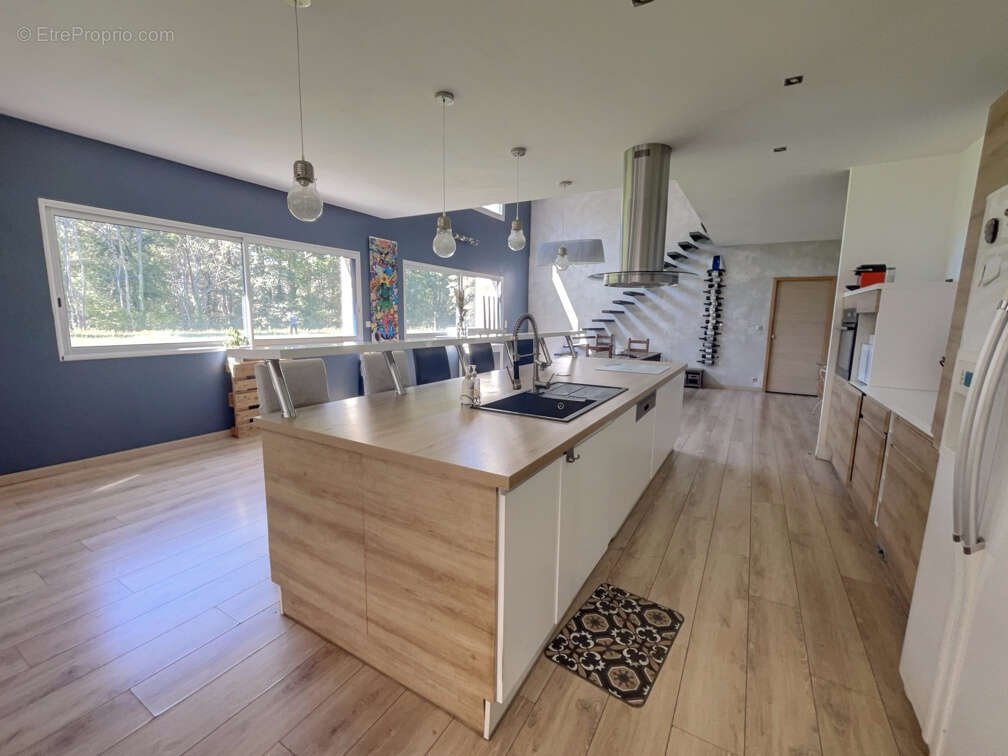 Maison à CHANCELADE