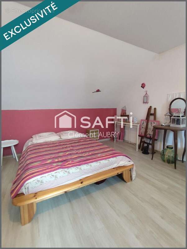 Maison 153 m² à Saint-Ouen-Des-Toits  - photo 3