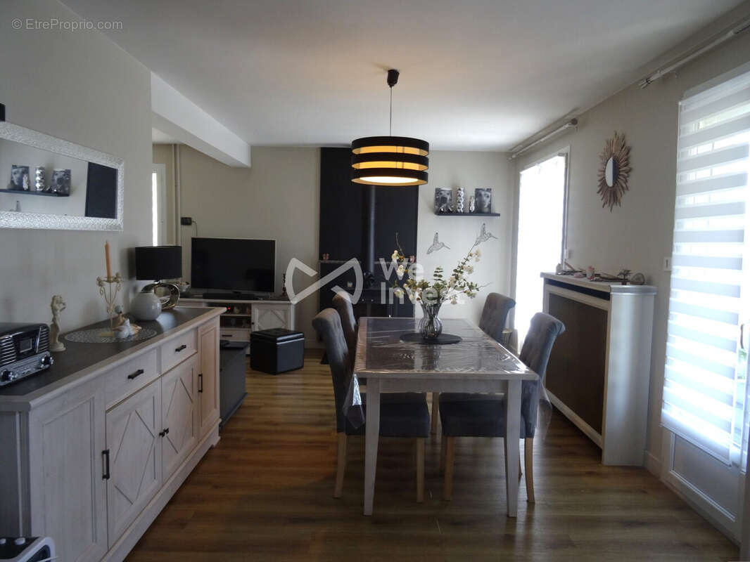 Maison 102 m² à Moneteau  - photo 2