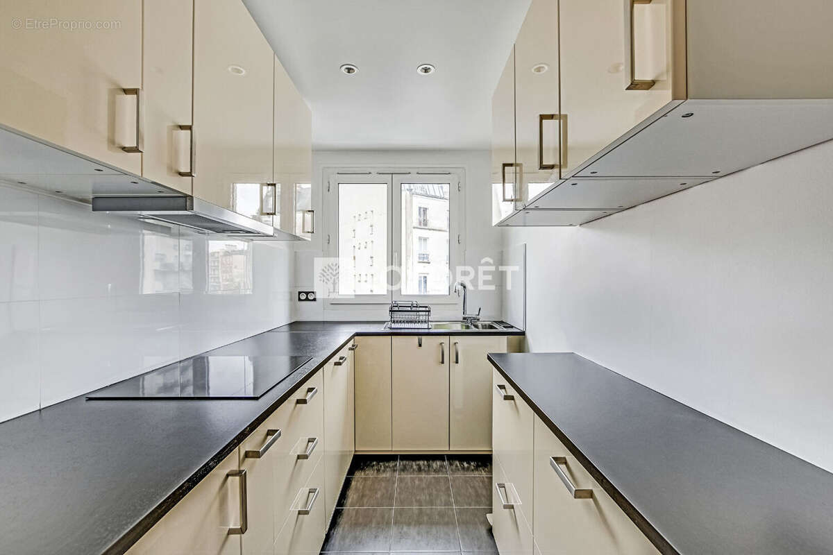 Appartement à PARIS-12E